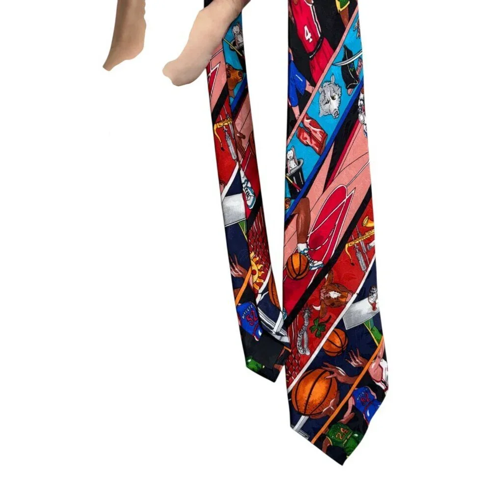 Nicole Miller 90's Novelty 100% silk Basketball PLAYERS Necktie Tie RARE